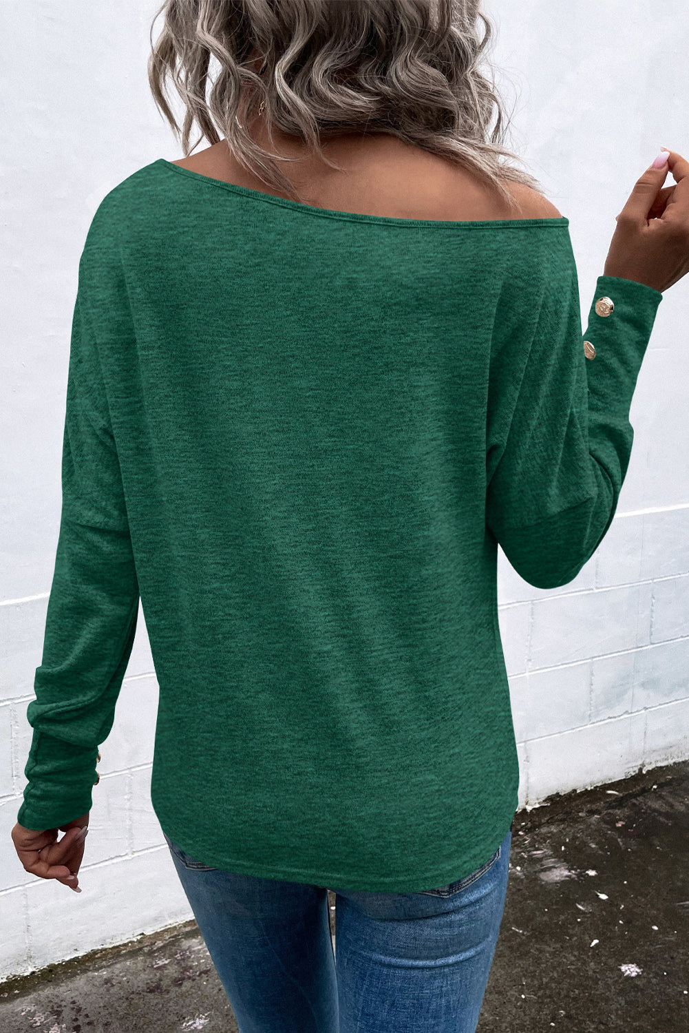 Cut-out Buttoned Long Sleeve Top